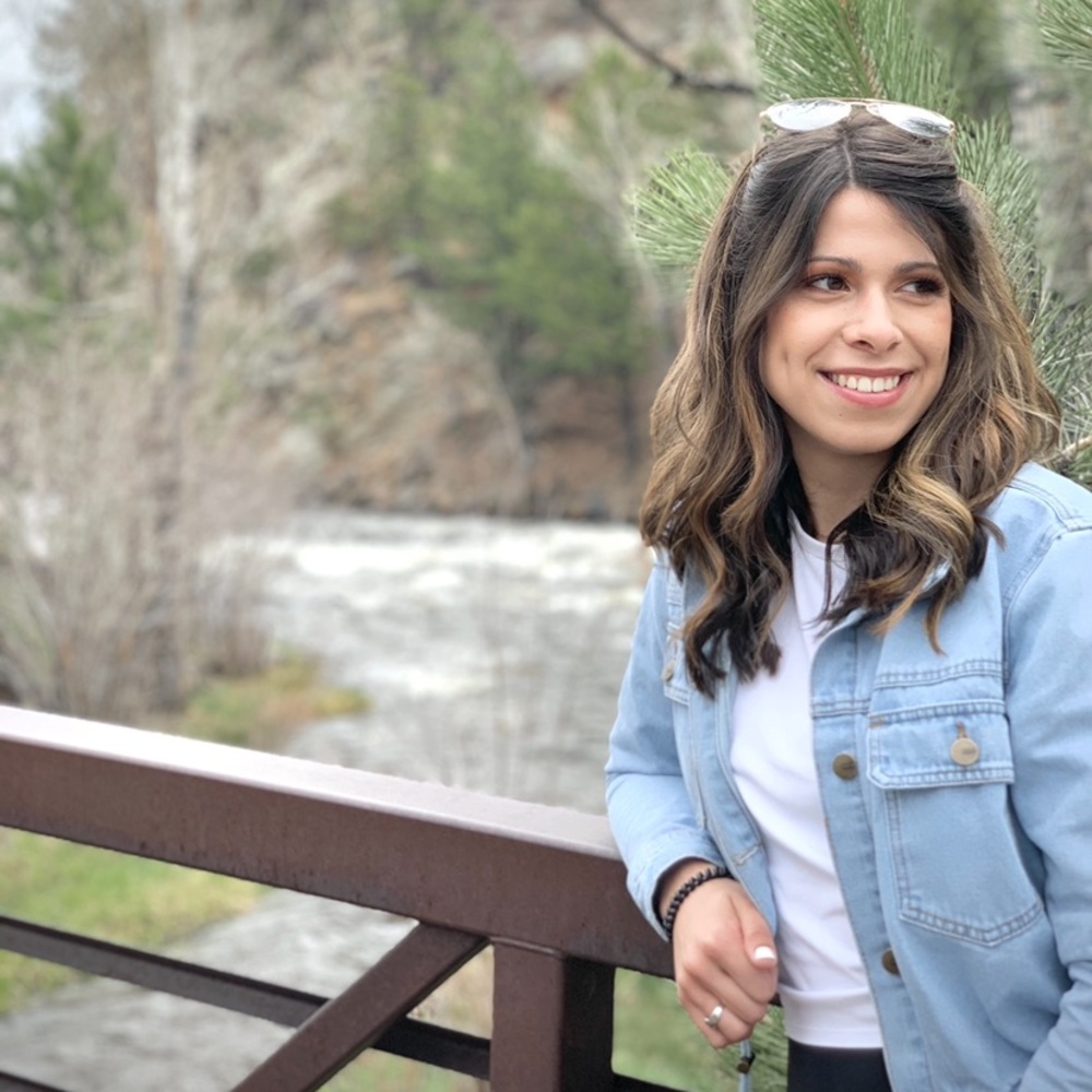 Meet your Posher, Jade